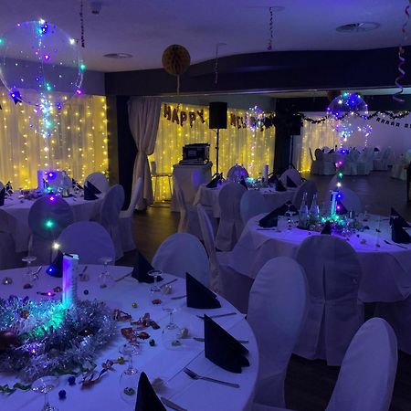 Seepark Hotel Am Wandlitzsee Bagian luar foto